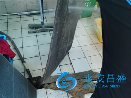 維護(hù)企業(yè)室內(nèi)空氣質(zhì)量 定期清洗中央空調(diào)通風(fēng)管道 確?？諝獬Ｐ?></a></div>
                      <div   id=