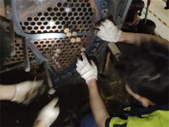 中央空調(diào)冷水機(jī)組管道破裂，永安昌盛專業(yè)維修上門服務(wù)